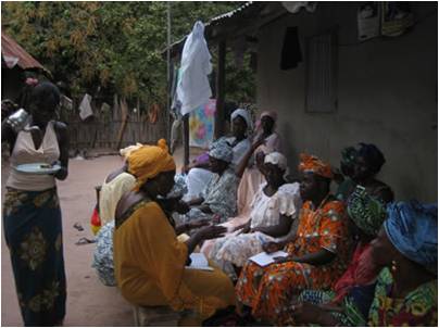 Réunion dans un village au Congo